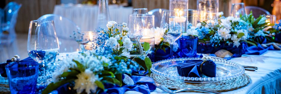 "Elegant sea-themed welcome dinner at Shandrani Beachcomber Mauritius designed by Impact Production Group with coastal tablescape and blue décor.
